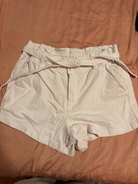 American Eagle high-rise paper bag shorts stretch